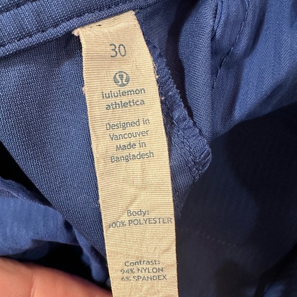 Lululemon Men's Blue Shorts - Picture 6 of 7